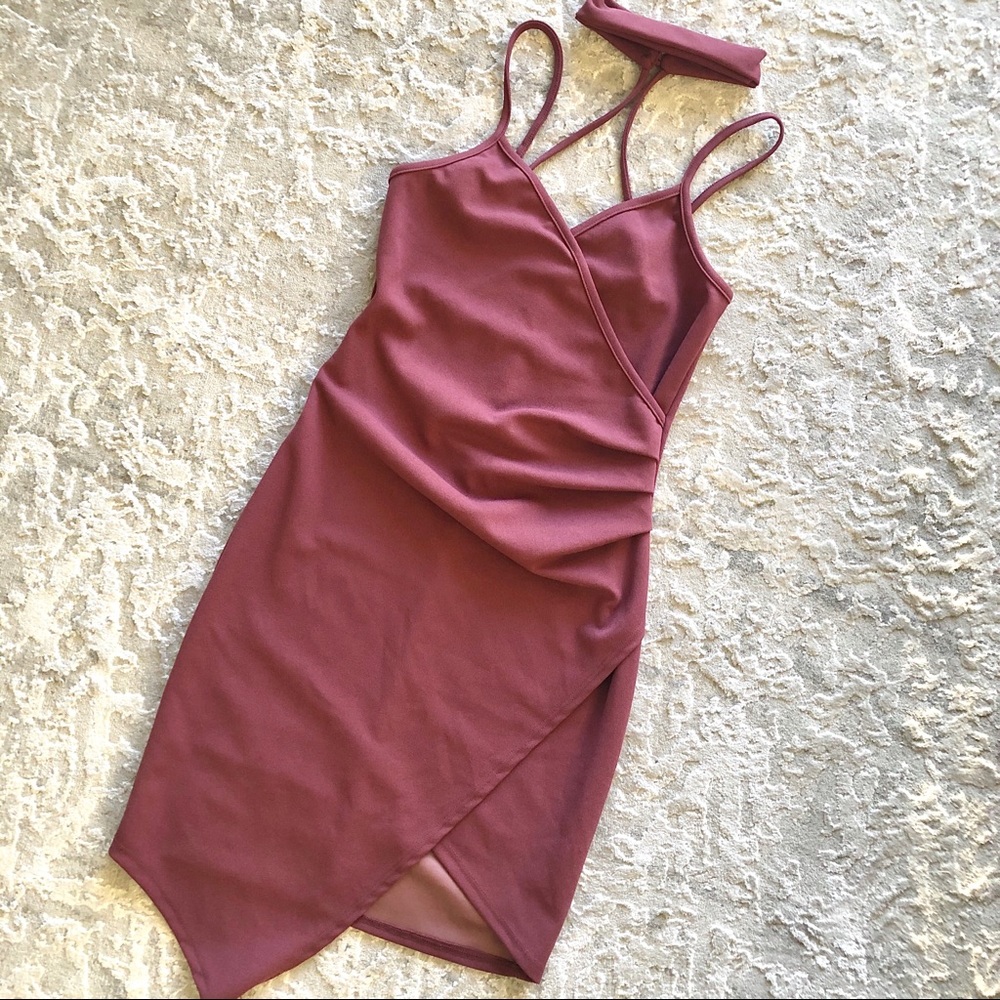 Mauve Chocker Neck Bodycon Dress